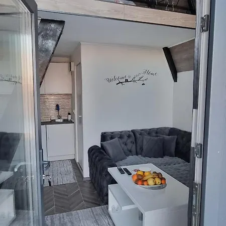 Oaza Mira, Brutusi Near Bjelasnica Trnovo